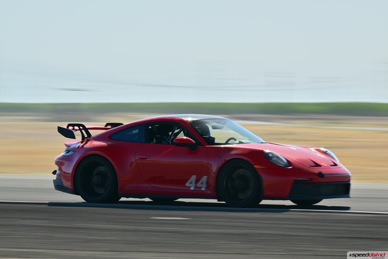 Porsche 911 GT3 RS red