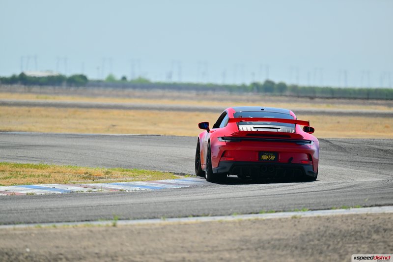 Porsche 911 GT3 RS red