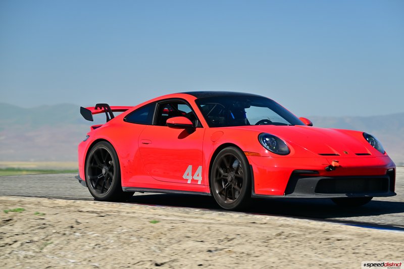 Porsche 911 GT3 RS red
