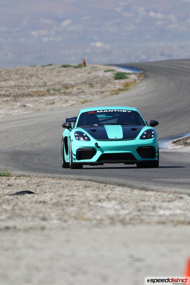 Porsche Cayman GT4 RS