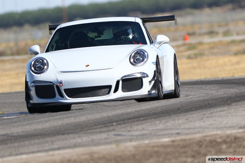 Porsche 911 GT3 white