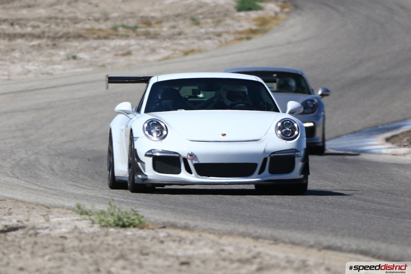 Porsche 911 GT3 RS white