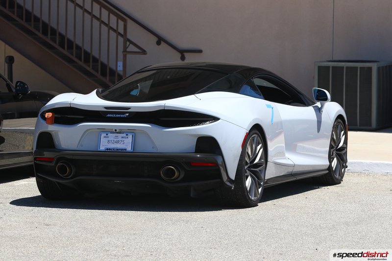 McLaren GT