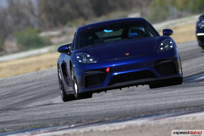 Porsche Cayman GT4