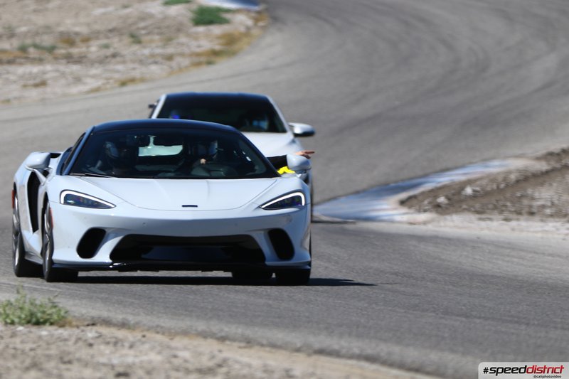 McLaren GT