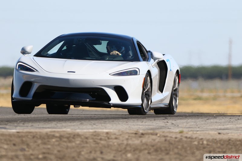 McLaren GT