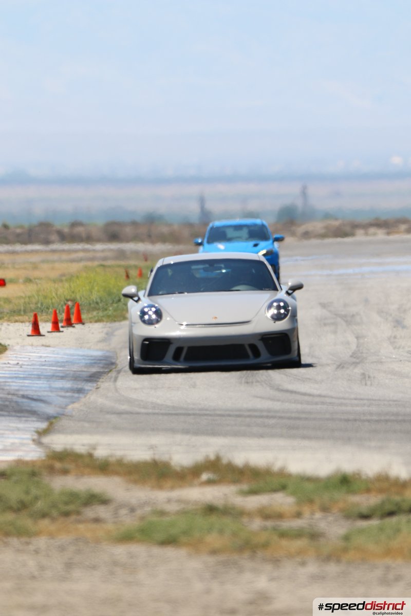 Porsche 911 GT3 RS white
