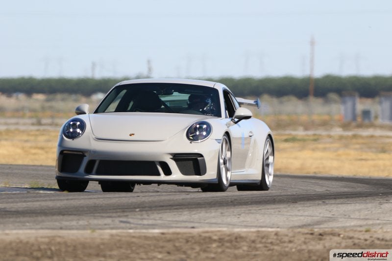 Porsche 911 GT3 chalk
