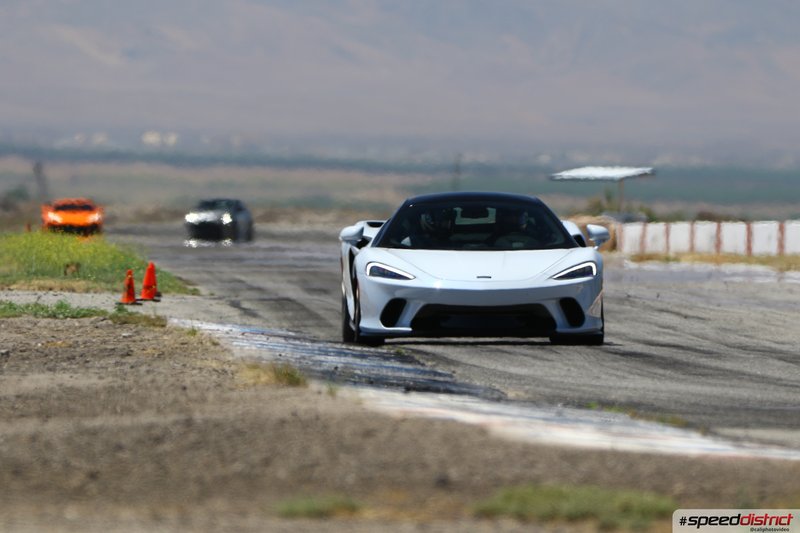 McLaren GT