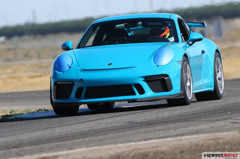 Porsche 911 GT3 blue