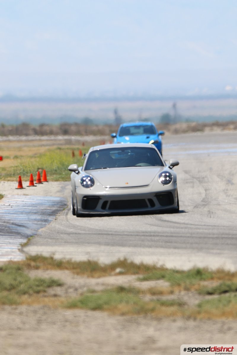 Porsche 911 GT3 RS white