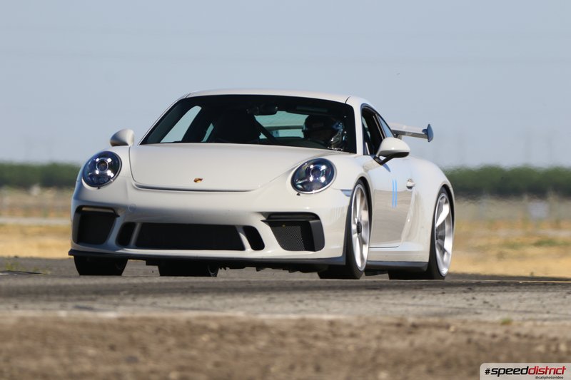 Porsche 911 GT3 white