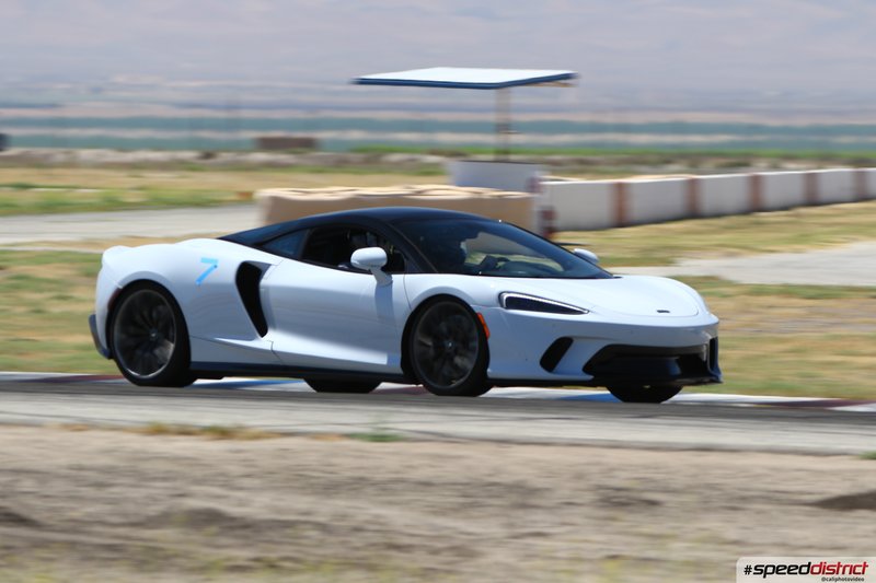 McLaren GT