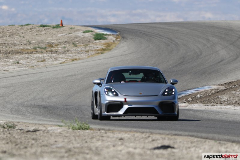 Porsche Cayman GT4