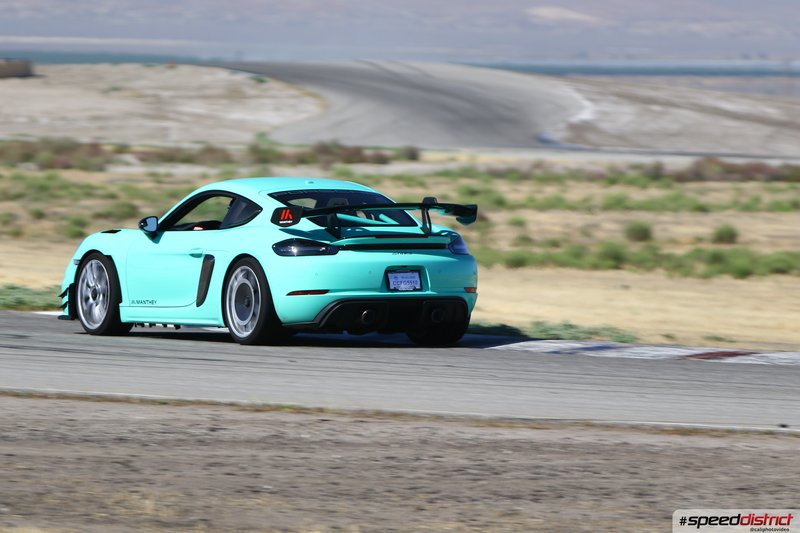 Porsche Cayman GT4 RS