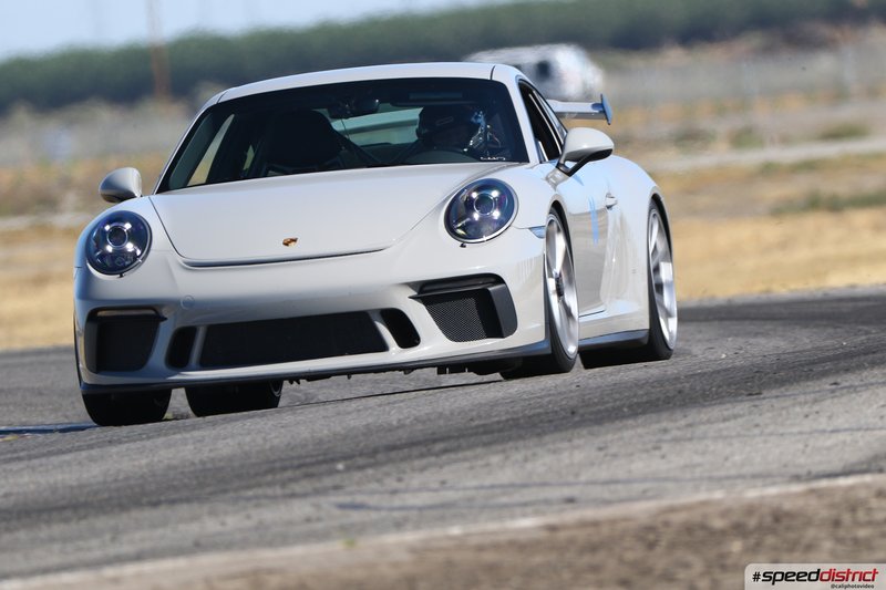Porsche 911 GT3 white