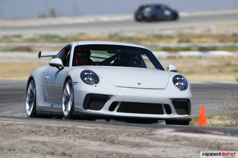 Porsche 911 GT3 white