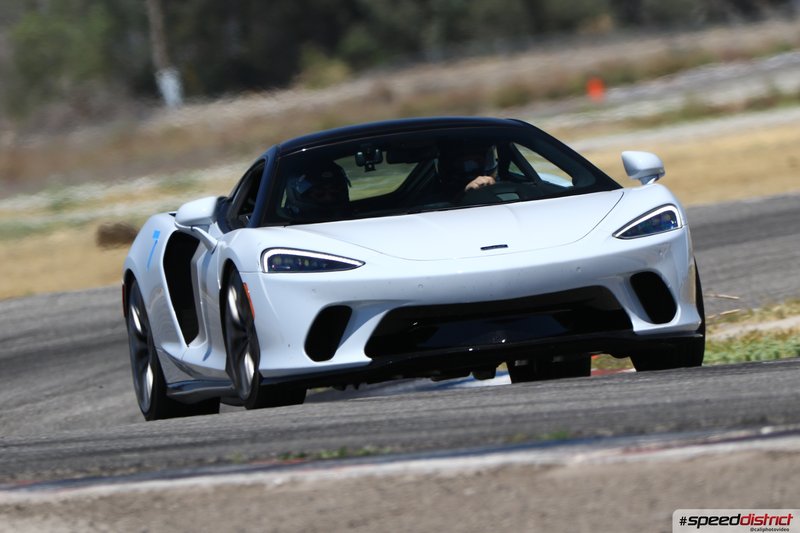 McLaren GT