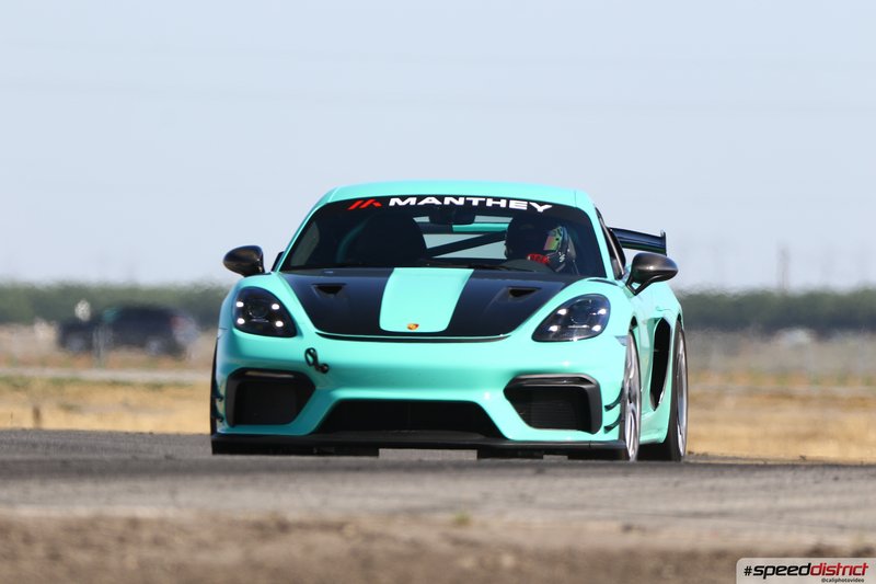 Porsche Cayman GT4 RS