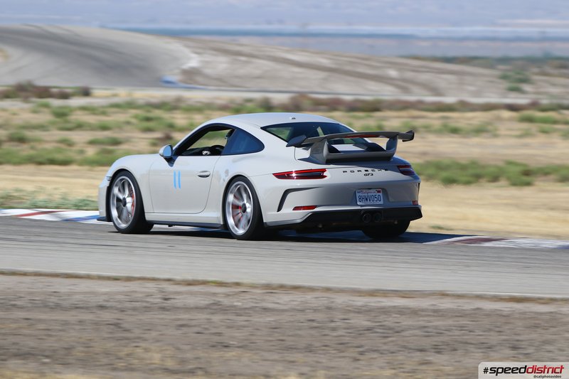 Porsche 911 GT3 chalk