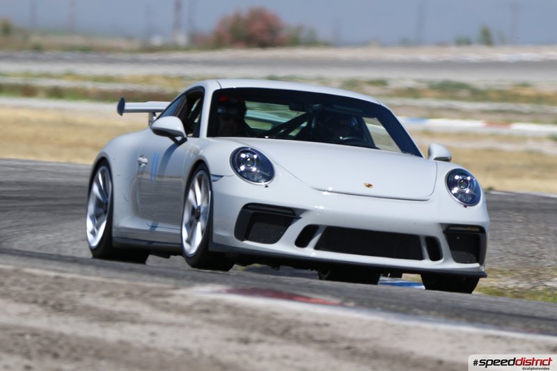 Porsche 911 GT3 chalk