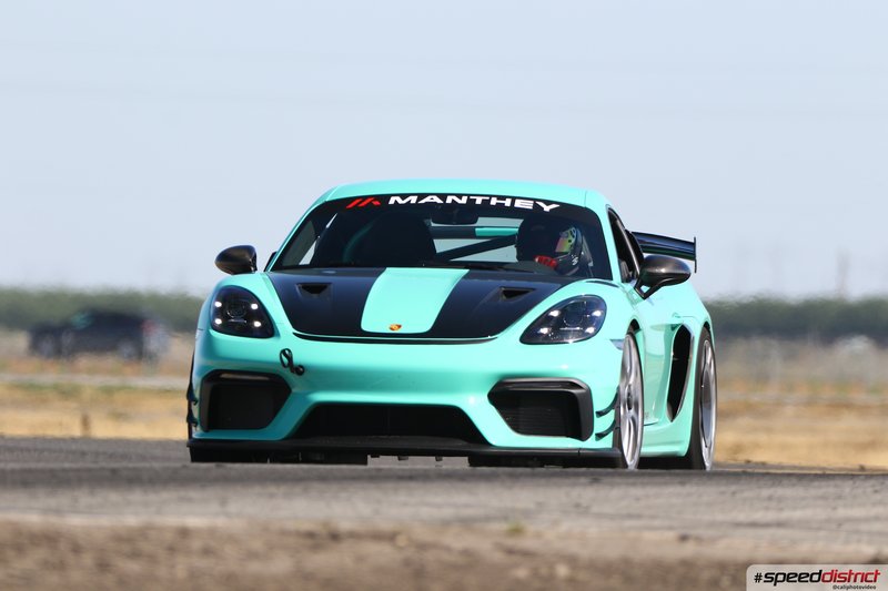 Porsche Cayman GT4 RS