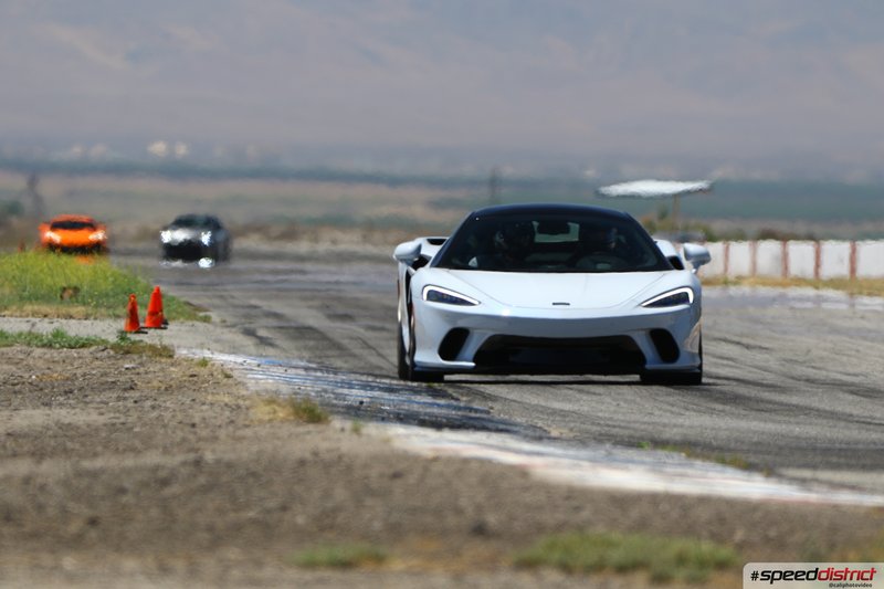McLaren GT