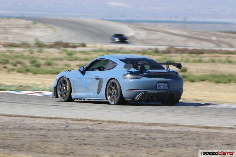 Porsche Cayman GT4 RS