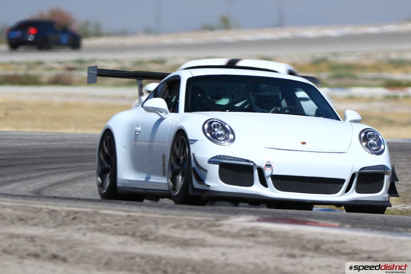 Porsche 911 GT3 white