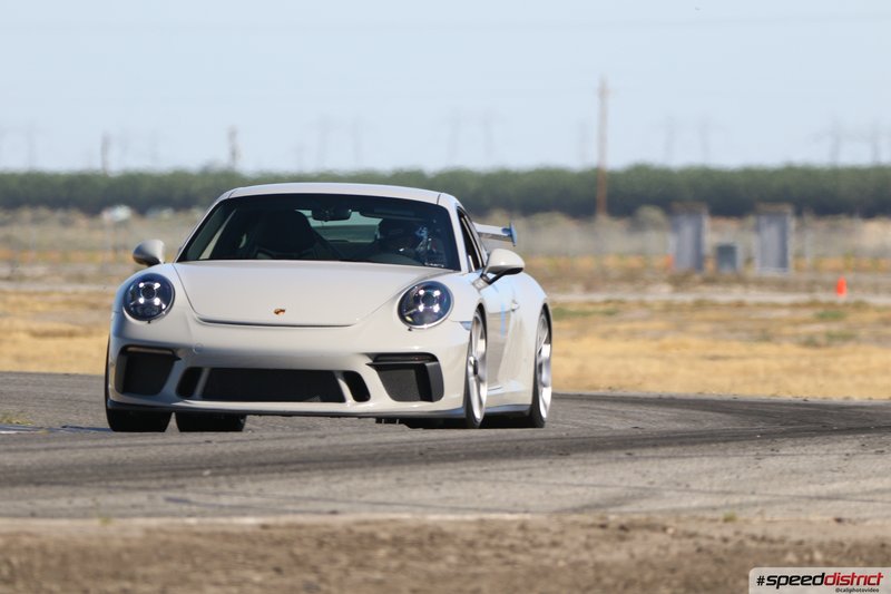 Porsche 911 GT3 white