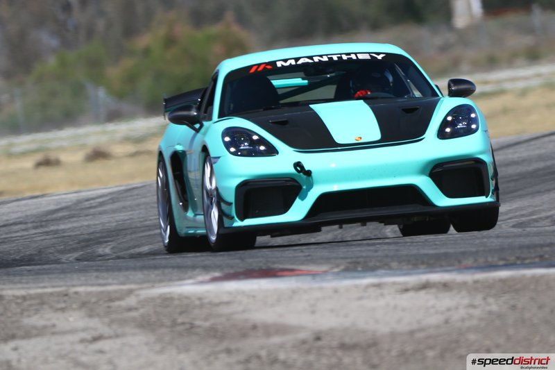 Porsche Cayman GT4 RS
