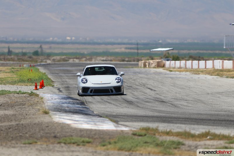 Porsche 911 GT3 white