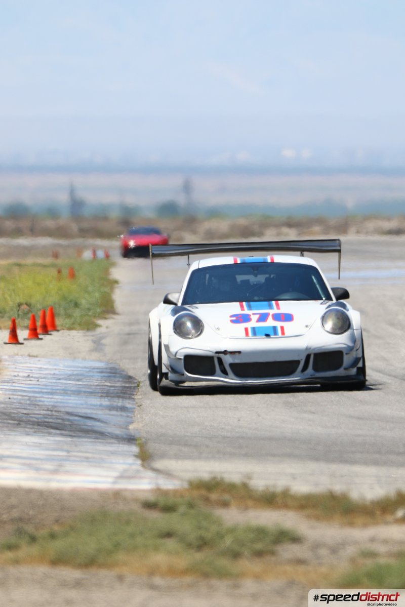 Porsche 911 GT3 Cup white