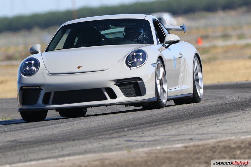 Porsche 911 GT3 white
