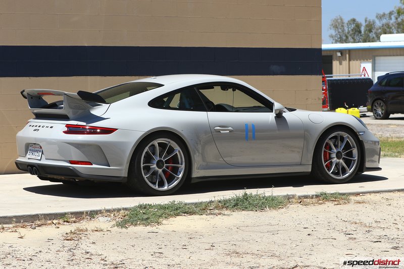 Porsche 911 GT3 white