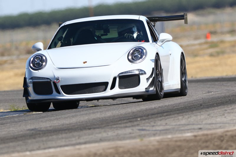 Porsche 911 GT3 RS white