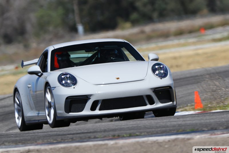Porsche 911 GT3 white