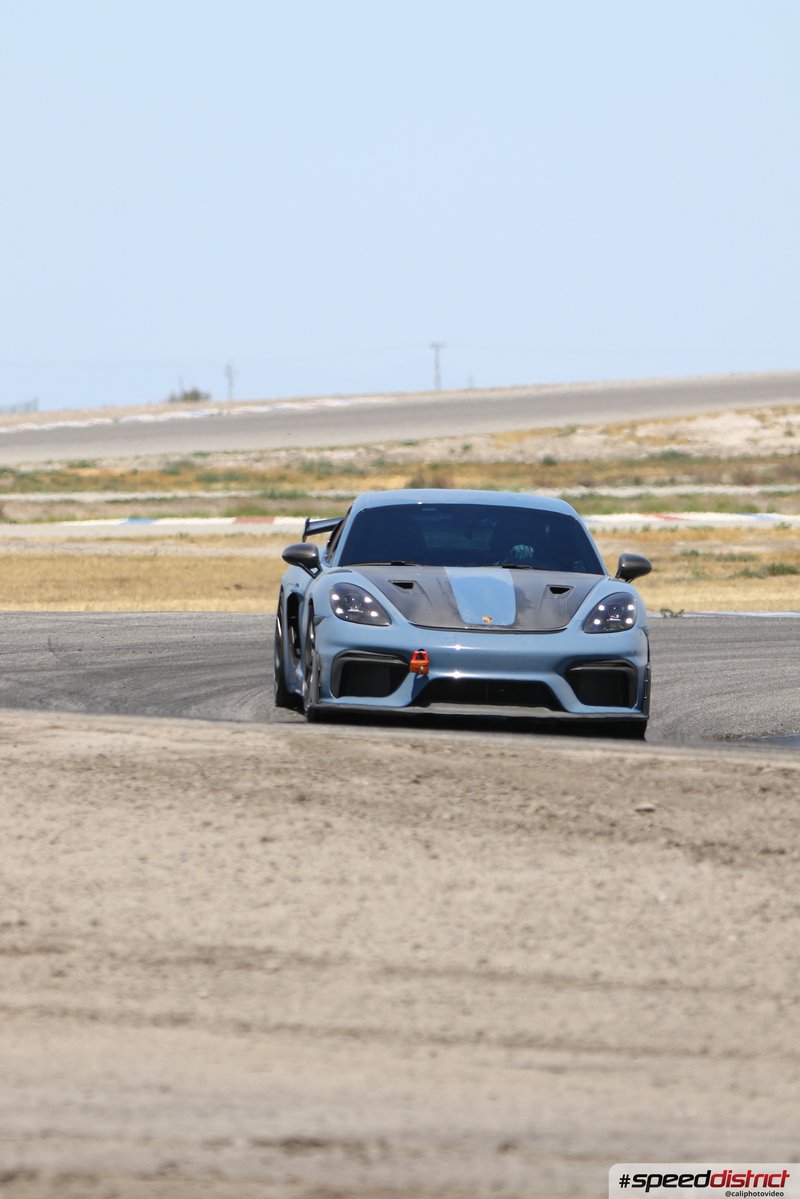 Porsche Cayman GT4 RS silver