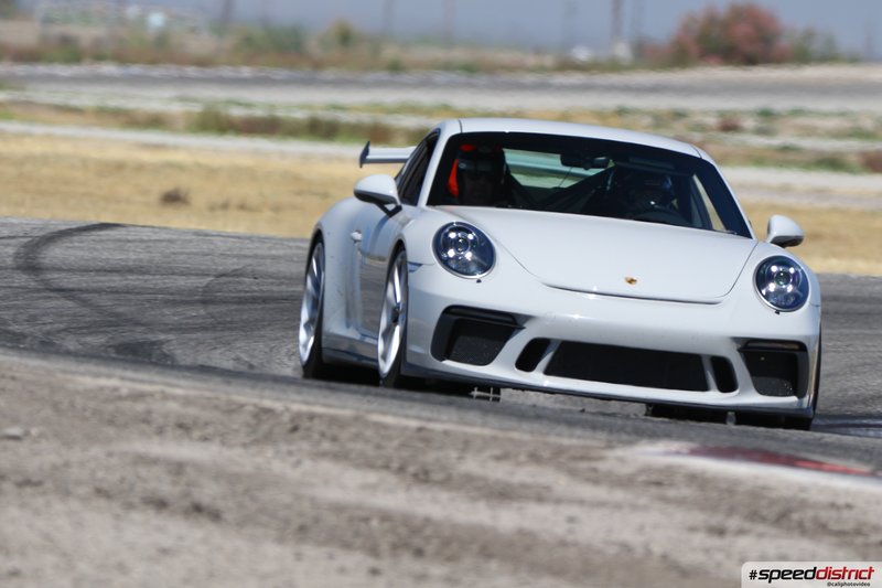 Porsche 911 GT3 white