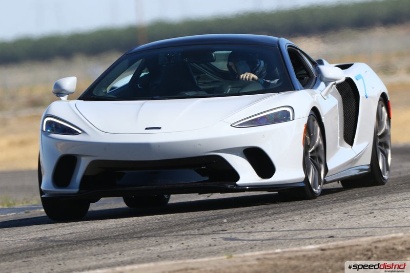 McLaren GT