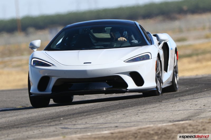 McLaren GT