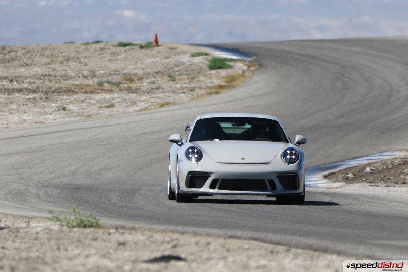Porsche 911 GT3 RS white