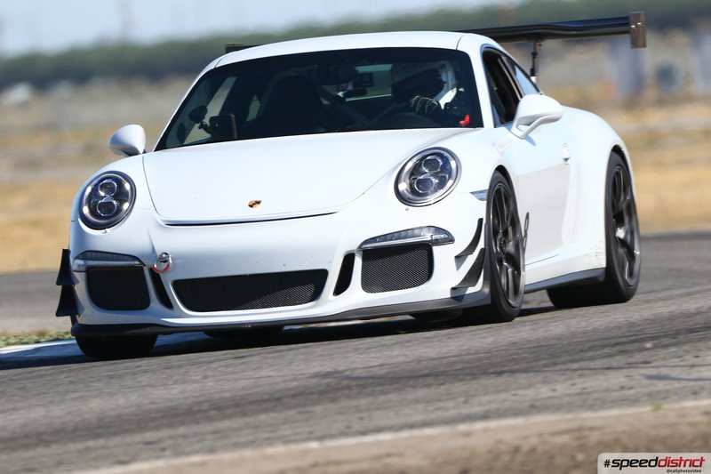 Porsche 911 GT3 white