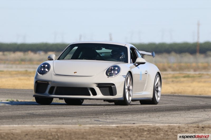 Porsche 911 GT3 chalk
