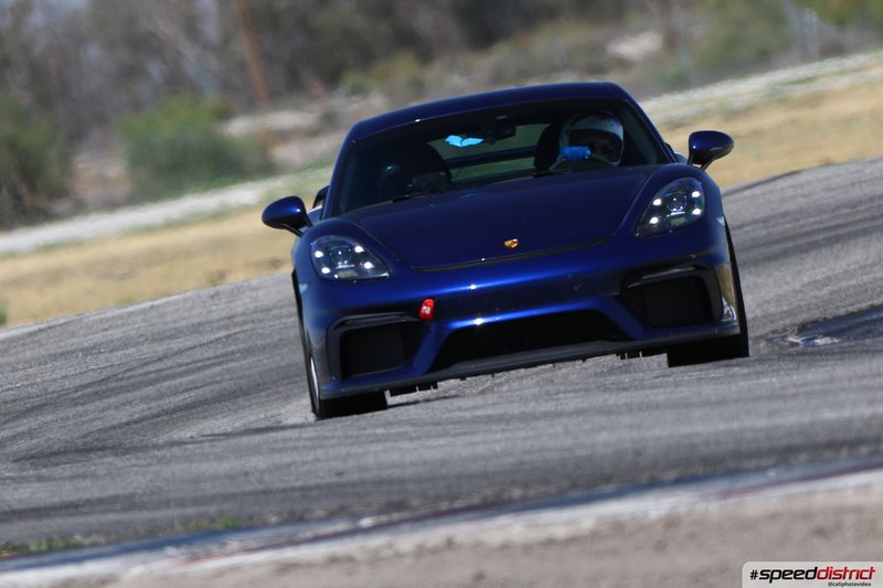 Porsche Cayman GT4