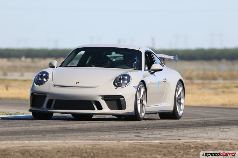 Porsche 911 GT3 white