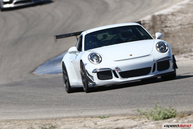 Porsche 911 GT3 white