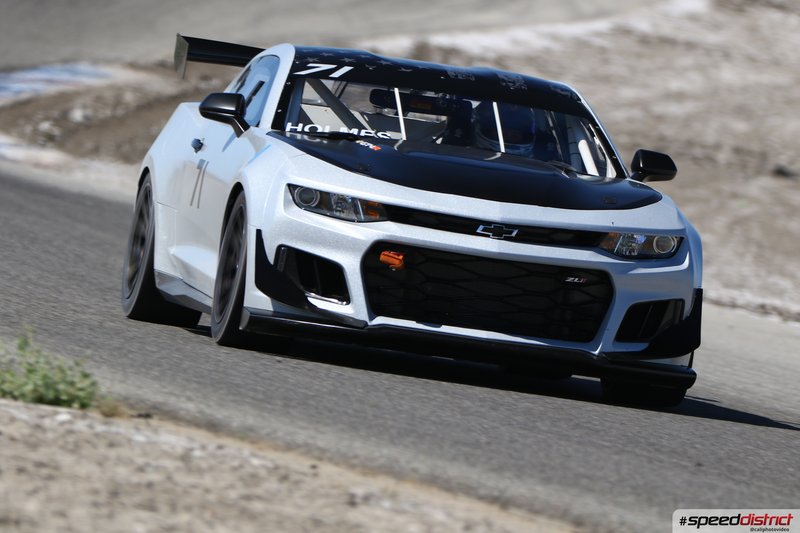 Chevrolet Camaro GT4