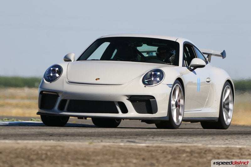 Porsche 911 GT3 chalk