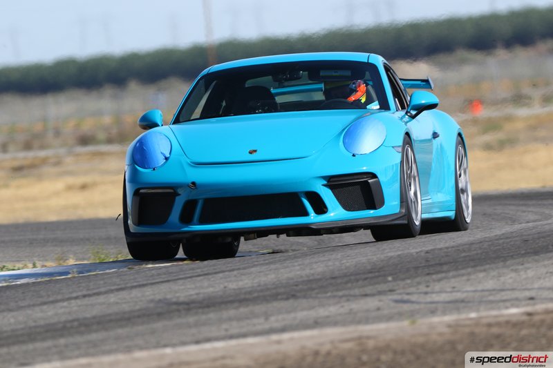 Porsche 911 GT3 RS blue